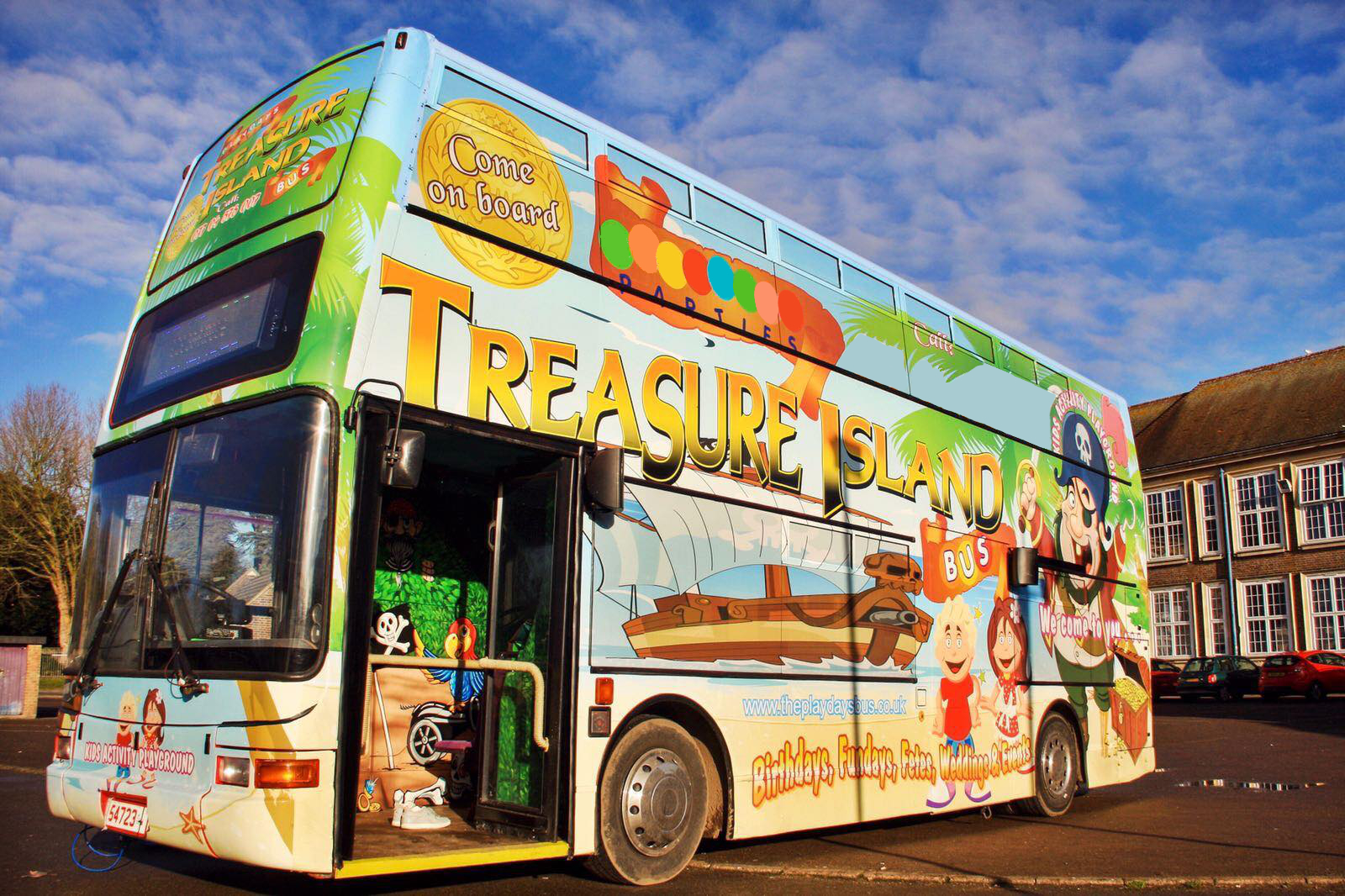 Treasure Island Bus Bouncy Castle Hire in Coleraine 